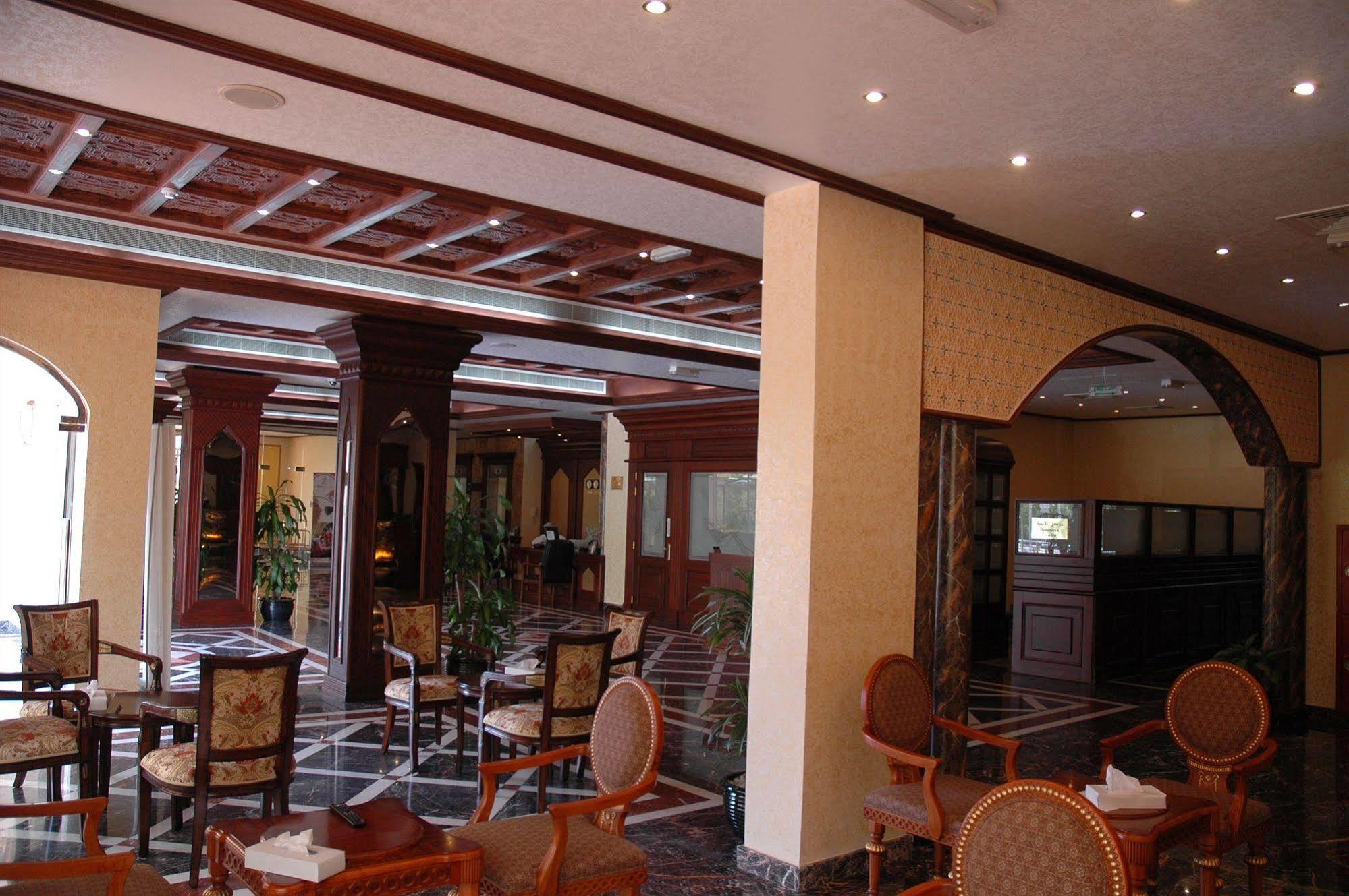 Golden Oasis Hotel 2*