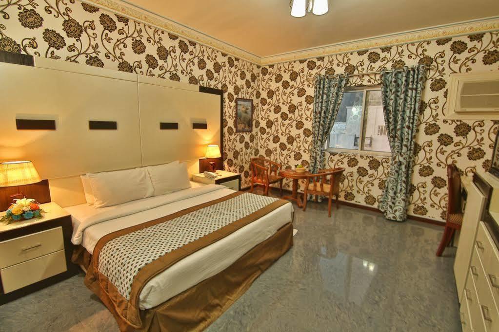Hotel Golden Oasis 2*