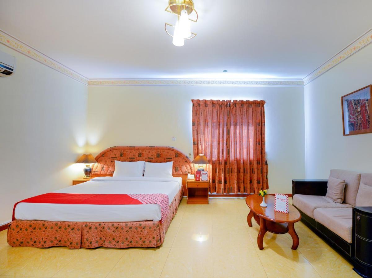 Hotel Golden Oasis