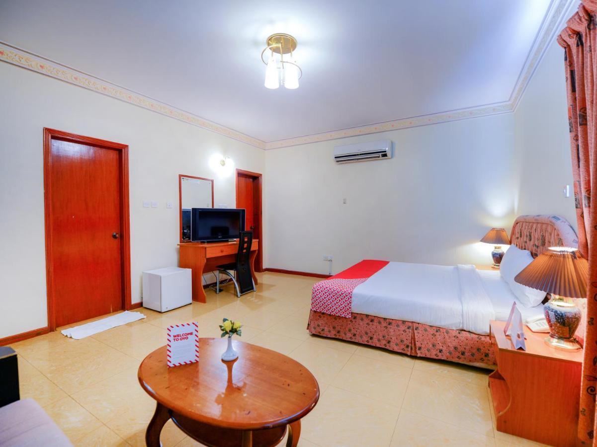 Hotel Golden Oasis