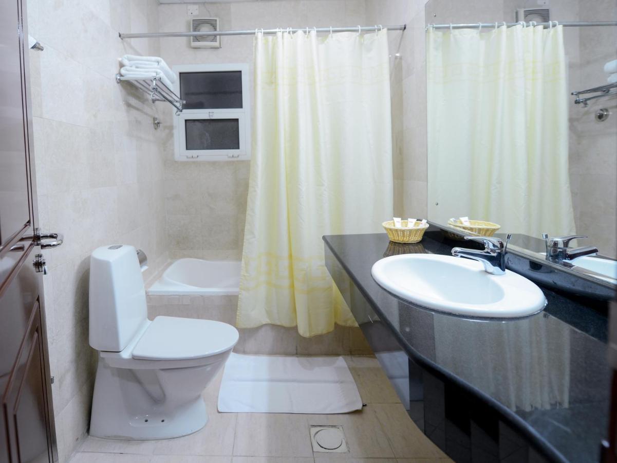 Golden Oasis Maskat