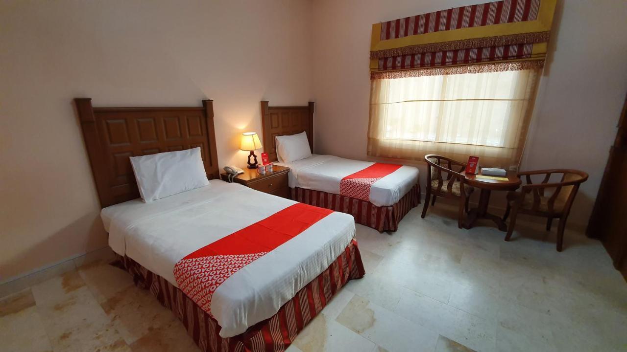 Golden Oasis Hotel 2*